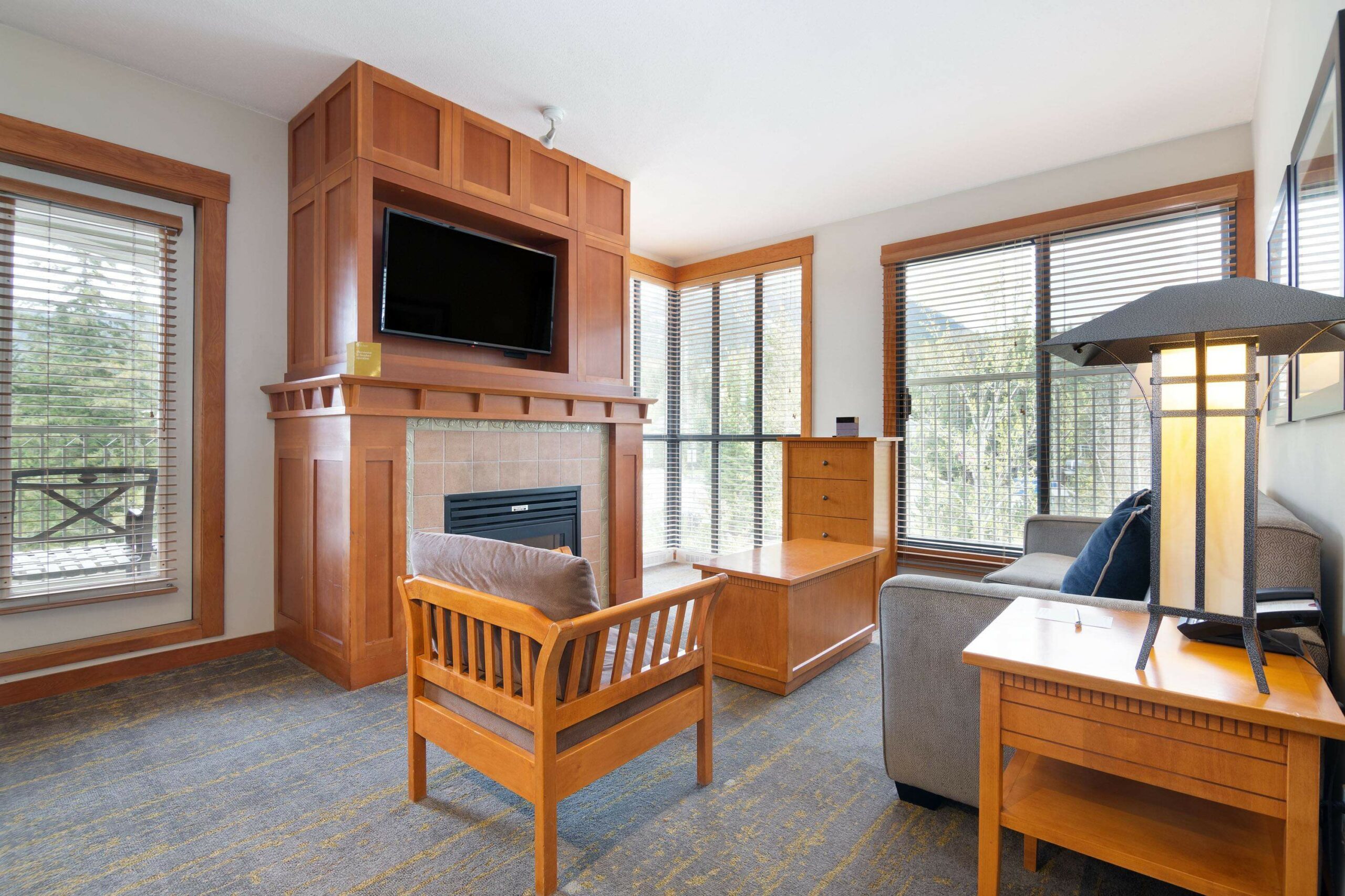Pan Pacific Mountainside - Living Room